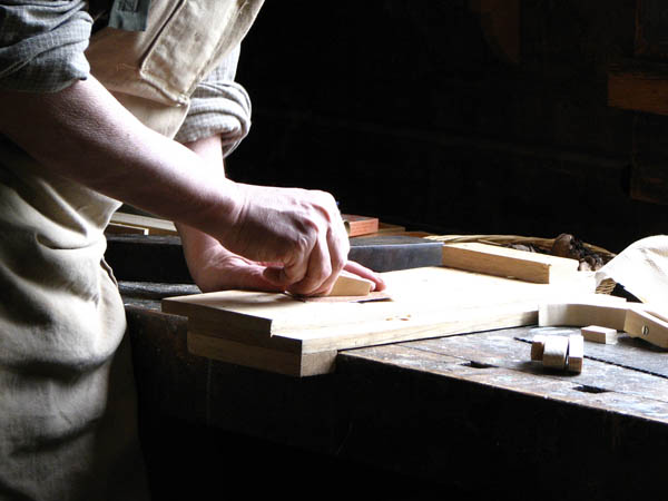 Ofrecemos un servicio de <strong>carpinterÃ­a  de madera y ebanisterÃ­a en Beniarbeig</strong> adaptado a las necesidades del <strong>cliente</strong>.